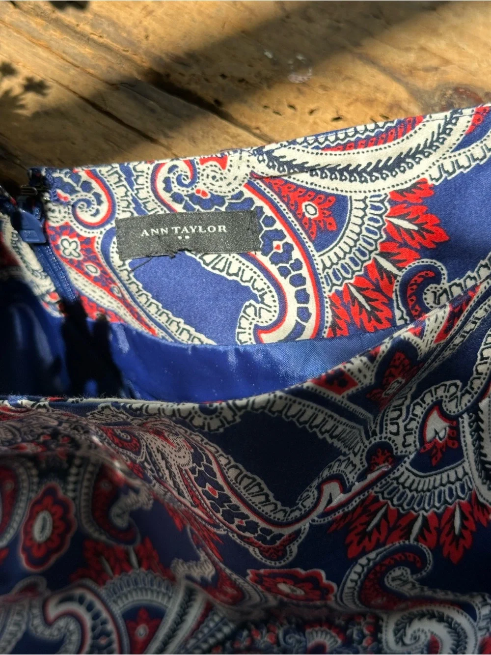 Ann Taylor Paisley Lined Skirt Navy Red Ivory Back Zip